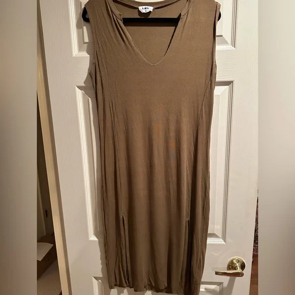 lna shirt dress LNA Cut Out Twist Front T-Shirt Dress in Cream (Size M)  Middle Child  Vintage Shop